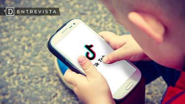 Alertan por impacto de pantallas y TikTok en niños: Podrían causar estrabismo y miopía