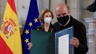 VOCES| De poeta a poeta: Jorge Montealegre comenta el discurso de Raúl Zurita en la entrega del Premio Reina Sofía