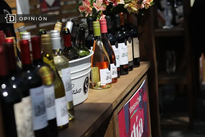 21853 imagen con muchos vinos.webp