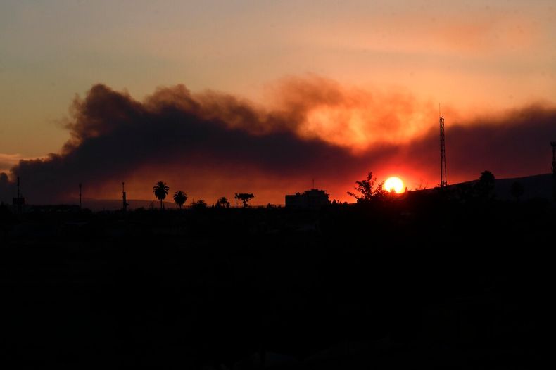 Incendios forestales y lluvias extremas podrían afectar a Chile durante el verano - Agencia Uno