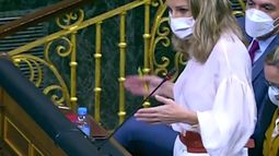 Deberían aprender de Chile: Vicepresidenta de España encara a vocera de Vox por mentiras