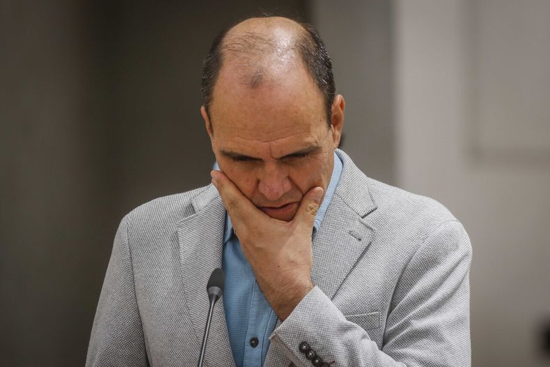 A_UNO_1244418.jpg