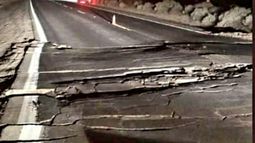 Las imágenes que dejó el fuerte sismo de 6,5 Richter en Argentina: Carreteras con daños y tres heridos