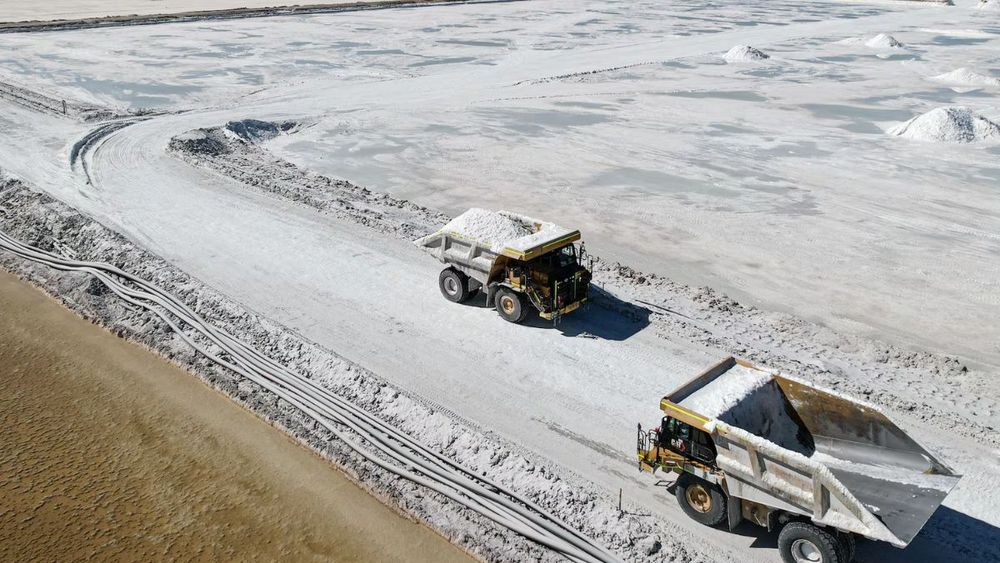 Novandino Litio presentó ante el SEIA el proyecto Salar Futuro, que contempla una inversión de US$3.000 millones para eliminar el uso de agua continental y reducir la extracción de salmuera en el Salar de Atacama hasta 2060.