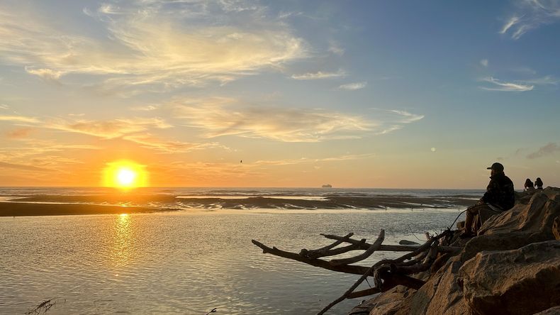 Desembocadura del río Maipo y playa de San Antonio.