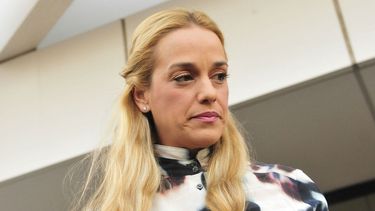 ¿Qué se puede comprar en Venezuela con los 200 millones hallados en el auto de la opositora Lilian Tintori?