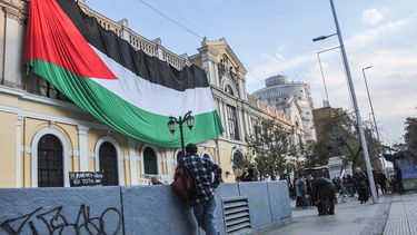 Protestas universitarias pro Palestina llegan a Chile: Piden cortar relaciones con Israel