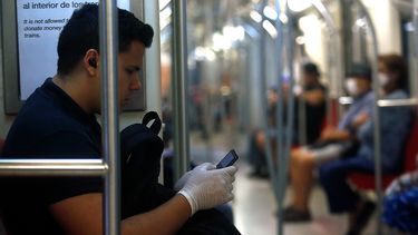 El Desconcierto | corona en el metro 1.jpg