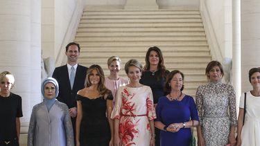 Registro histórico: Esposo del Primer Ministro de Luxemburgo posó junto a primeras damas