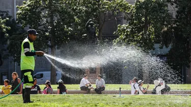 Vuelve el calor a la zona central: Santiago espera 35°C y altas temperaturas se instalan de Atacama al Maule
