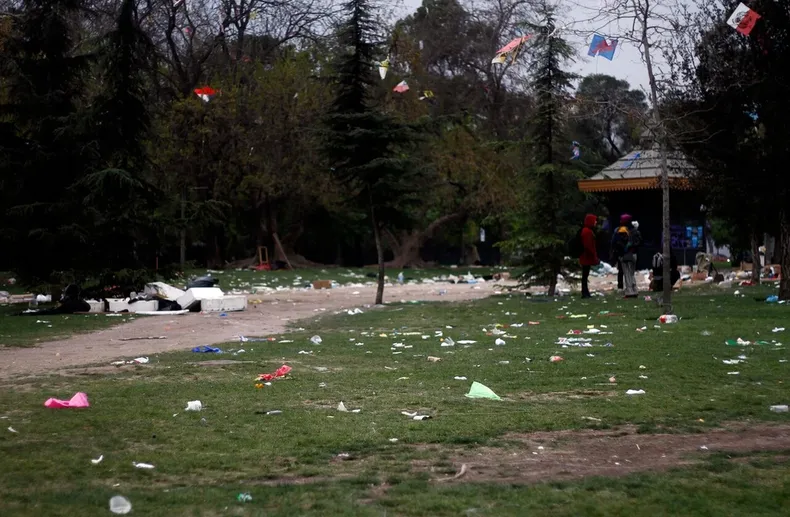 22602 basura fiestas patrias.webp