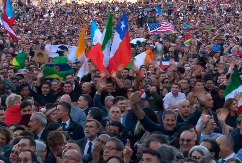 15403 habemos papam.jpg