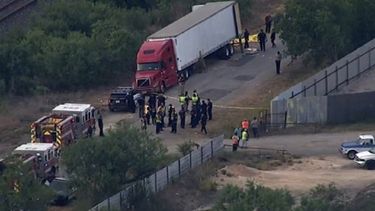 Tragedia: Encuentran cuerpos de 50 inmigrantes muertos dentro de un camión en Texas