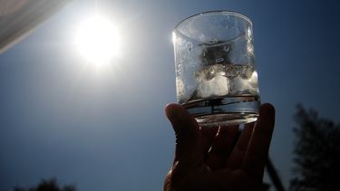 Reporte del tiempo: El calor “veraniego” otra vez azota a Copiapó y aviso por viento en zona central