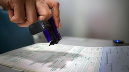 Caso Licencias salta al sector privado: Suseso pide investigar a 3 millones de trabajadores que viajaron al extranjero