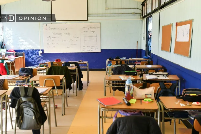 31368 una sala de clases vacia 2.webp