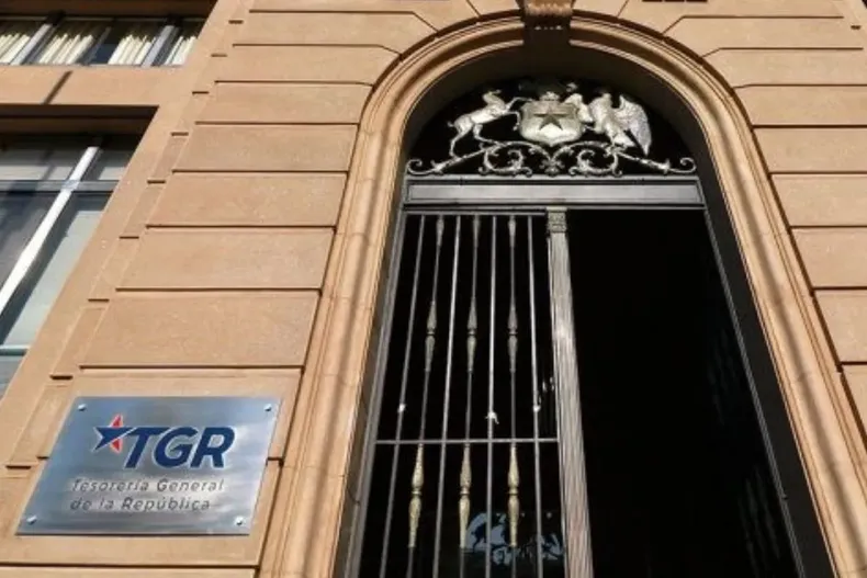 tgr le desconto 7 6 millones de su indemnizacion laboral por deuda cae y reclamo a la justicia suprema rechazo su recurso.webp