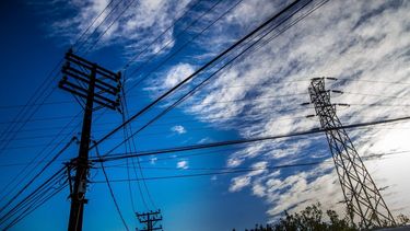 Otra línea eléctrica en jaque: Autoridad recomienda rechazar proyecto que cruza de Maule a Biobío