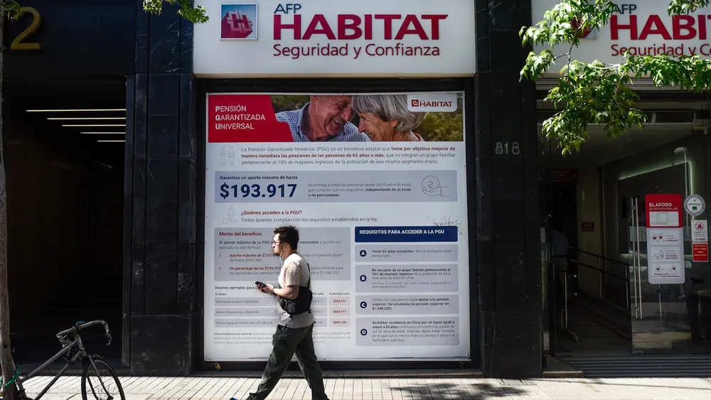 Hija pidió que se le entregaran fondos previsionales de su padre fallecido, AFP se negó y fue a juicio: Corte ordenó pagarle