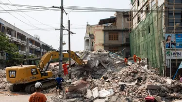 Terremoto en Birmania: Al menos 70% de edificios en el suelo y cifra de muertos se acerca a 2.000