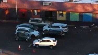 Joven de 22 años está detenido como presunto autor del tiroteo en un club LGTBI en EE.UU.