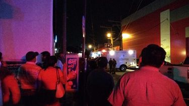 Atentado con ráfagas de metralleta y bombas mólotov en bar deja 23 personas muertas y otras 13 heridas en Veracruz