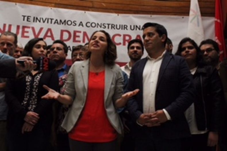 nueva democracia.jpg