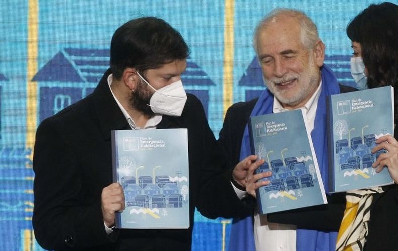 Gabriel Boric y Carlos Montes.jpg