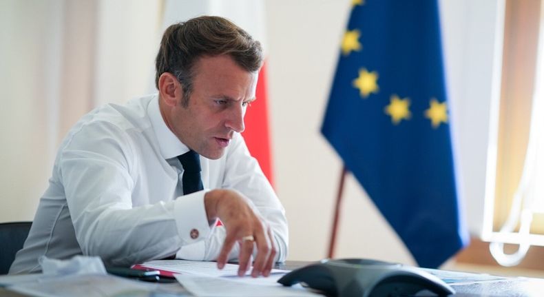 MACRON.jpg