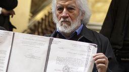 Gabriel Salazar niega su machismo y lanza libro feminista: Jamás he sido misógino, pero esas etiquetas quedan en el ambiente