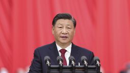 Xi presenta a la nueva cúpula de China en la que sus fieles copan todo el poder