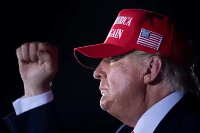 6964 trumpportada.png