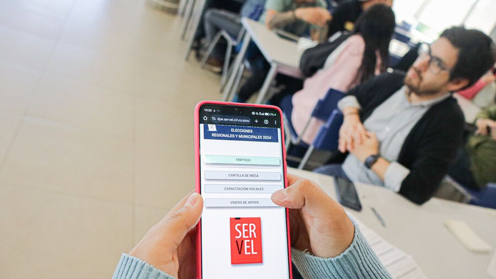 Con 15,4 millones de votantes se inician 2 días de elecciones de 345 alcaldes y 16 gobernadores