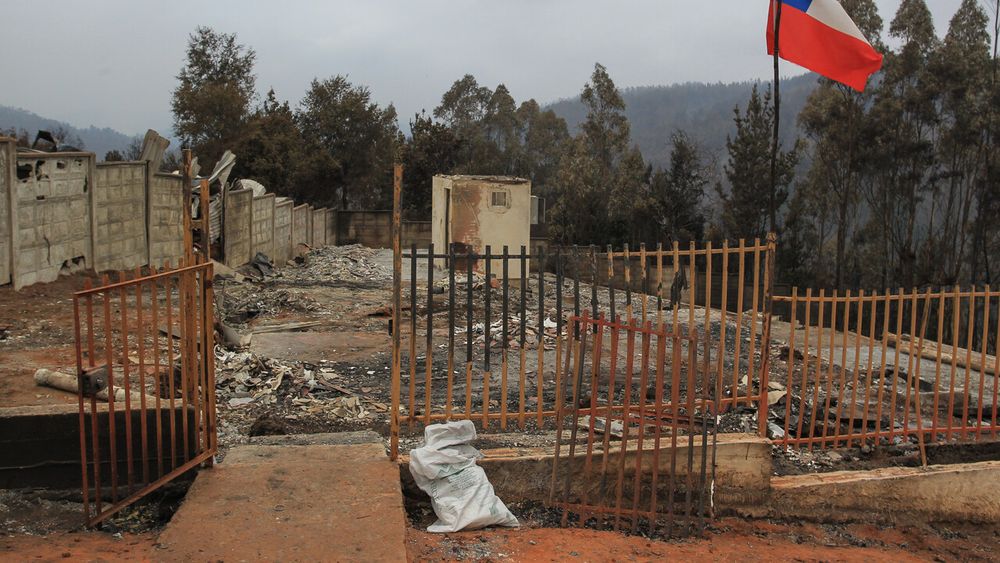 Gobierno condonará deudas de agua y luz a los damnificados por los incendios forestales