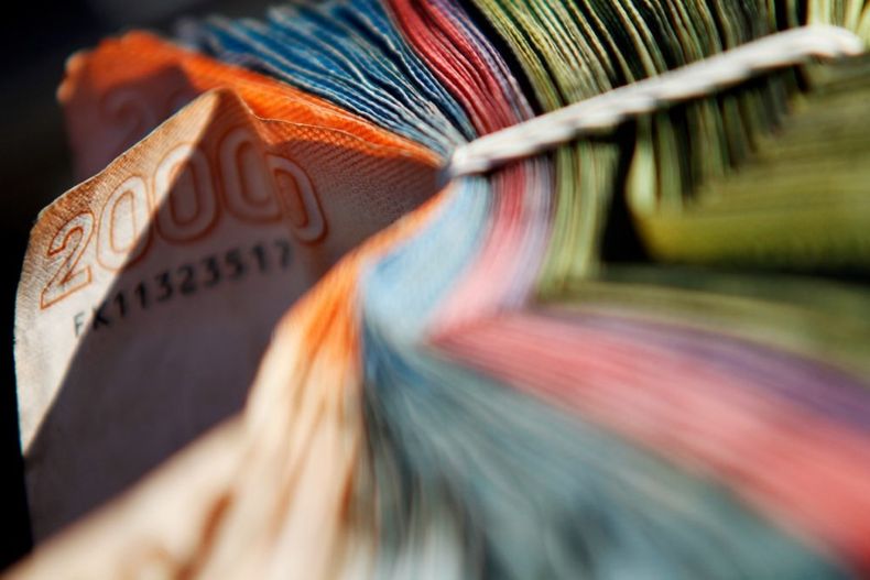 Dinero Aagencia Uno.jpg