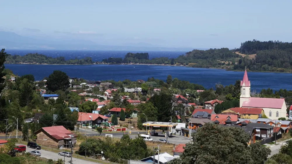 Investigan proyecto de mini centro urbano de 116 parcelas junto al lago Llanquihue que eludió evaluación de impacto ambiental