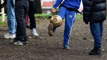 Incremento en tasa de suicidio y no acceso a vivienda: Puntos críticos en niños según Defensoría de la Niñez