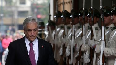 The Economist mete miedo en La Moneda: El ambiente económico se está volviendo hostil justo cuando la luna de miel de Piñera está llegando a su fin