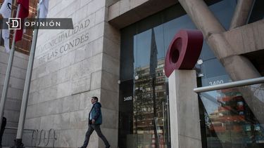 El Desconcierto | 13601 frontis del municipio de las condes.jpg