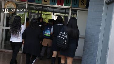 El Desconcierto | 2918 colegiales igresando a clases.jpg