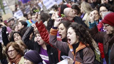 El Desconcierto | Numerosas_mujeres_se_manifestaron_en_la_marcha_c.jpg