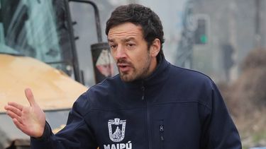 Vodanovic emplazó a Enel: Las Condes disminuyó clientes sin suministro, en Maipú aumentó