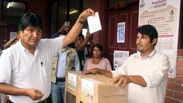 Evo Morales critica a oposición por llamar a votar nulo en elecciones judiciales de Bolivia