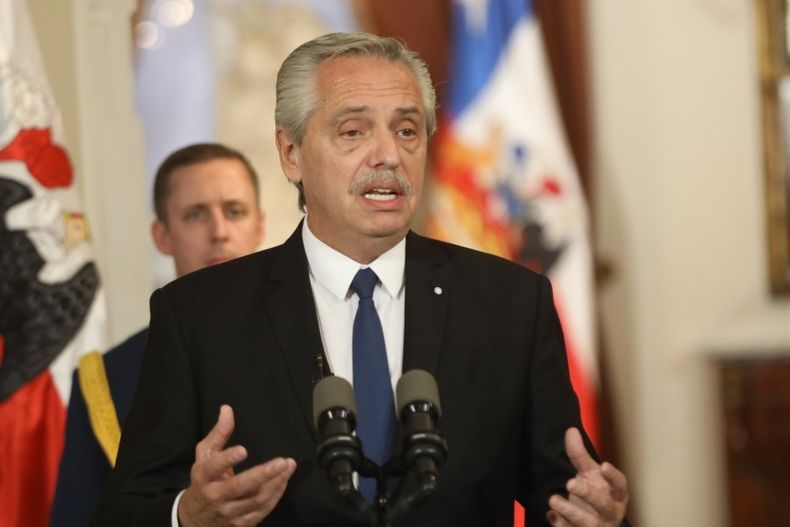 3233 alberto fernandez.jpg