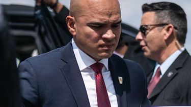 Asistente de Trump se declara no culpable por el caso de manejo de documentos clasificados