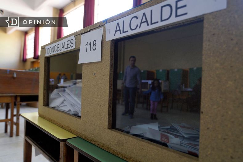 4915 imagen de urnas con votos para alcalde y concejales.jpg