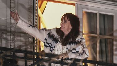 Cristina Fernández no irá a la cárcel: Este martes dio comienzo a su prisión domiciliaria por 6 años