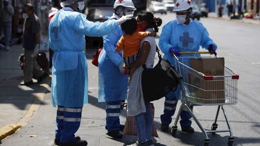Dos médicos se suman a 1.287 muertos por COVID-19 en Perú, con 45.928 casos
