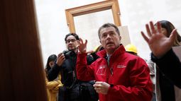 Subsecretario UDI se pasó tres rojas e insultó a fiscalizador municipal que intentó tomarle la patente en Ñuñoa