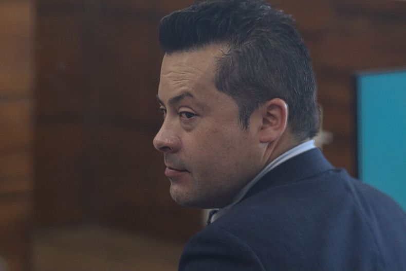 8866 a uno 1624370.jpg